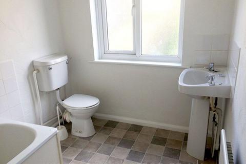 2 bedroom terraced house to rent, Hards Town, Chatham, ME4