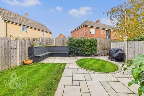 2 bedroom terraced house for sale, Dunlin Drive, Wymondham