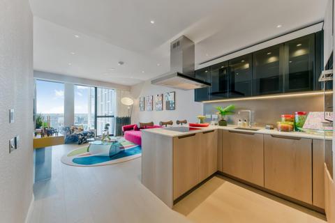 2 bedroom flat to rent, River Park Tower, Nine Elms Lane, London, SW8
