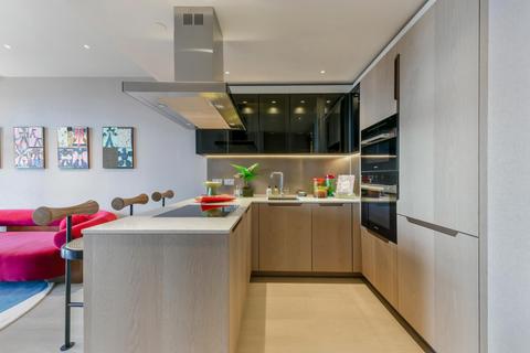 2 bedroom flat to rent, River Park Tower, Nine Elms Lane, London, SW8