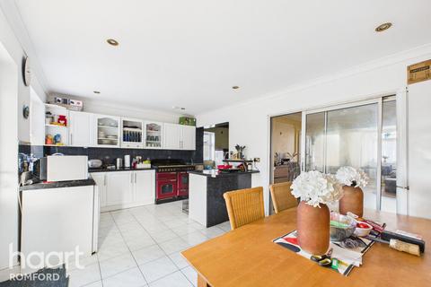 undefined, Southern Way, Romford, RM7 9PB