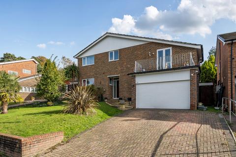 Lingwood Close, Bassett, Southampton, Hampshire, SO16
