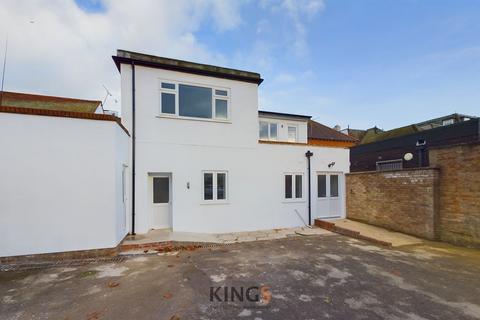 undefined, Town Centre, Hatfield, AL10