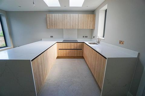 undefined, The Street, Appledore