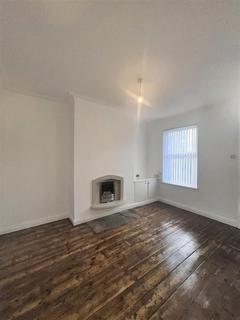 2 bedroom terraced house to rent, Gordon Terrace, Stalybridge SK15