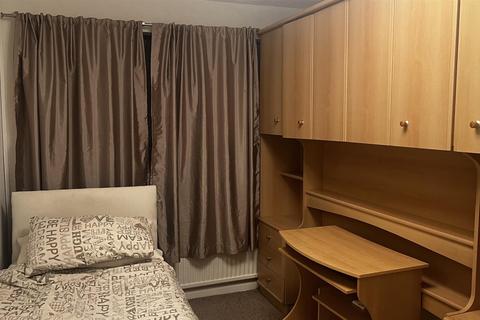 undefined, Winchmore Hill Road, London N21