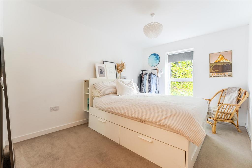 12 Strawberry drive Yatton -4.jpg