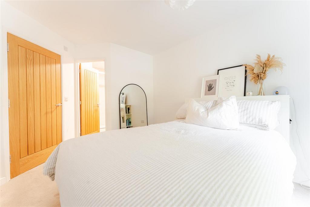 12 Strawberry drive Yatton -9.jpg