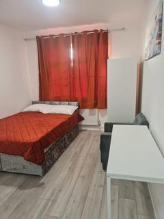 undefined, Pinner HA5