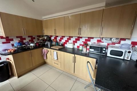 1 bedroom terraced house to rent, Richards Street,