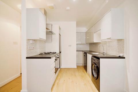 1 bedroom flat to rent, Cooper Avenue, London, E17