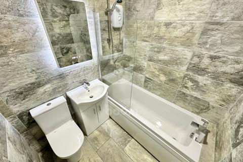 2 bedroom ground floor flat for sale, 1 Mayfield, North Street, Houston