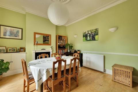 129 Aldborough Road South, Ilford, IG3 8HT