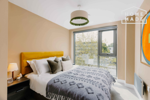 2 bedroom flat to rent, Loudon's Yard, B16