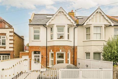 St. Leonards Road, London SW14
