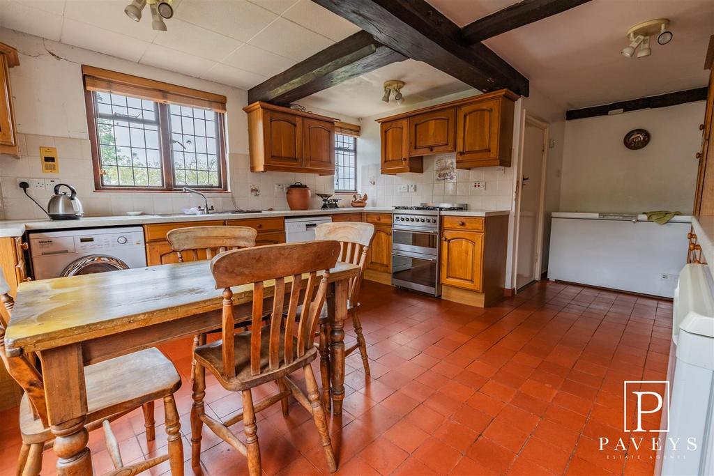 Kitchen breakfast room