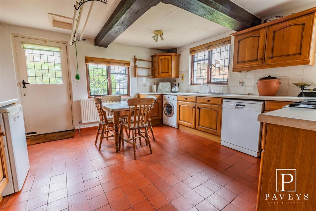 Kitchen breakfast room