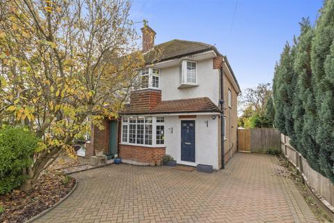 3 bedroom semi-detached house for sale, Geralds Road, High Wycombe HP13