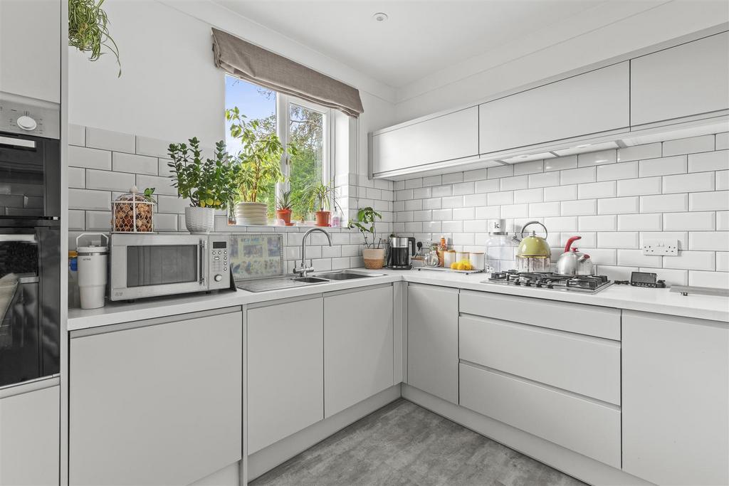 51 Geralds Road, HP13 6 BN-7.jpg