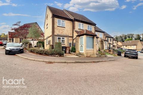 4 bedroom link detached house for sale, Raisins Field Close, Northampton