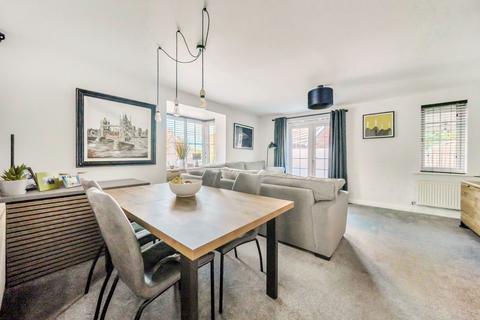 4 bedroom semi-detached house for sale, School Close, Basingstoke RG22 5FY