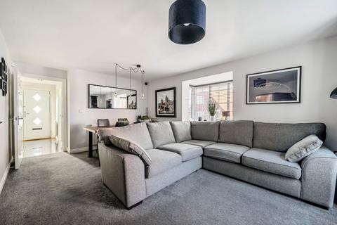 4 bedroom semi-detached house for sale, School Close, Basingstoke RG22 5FY