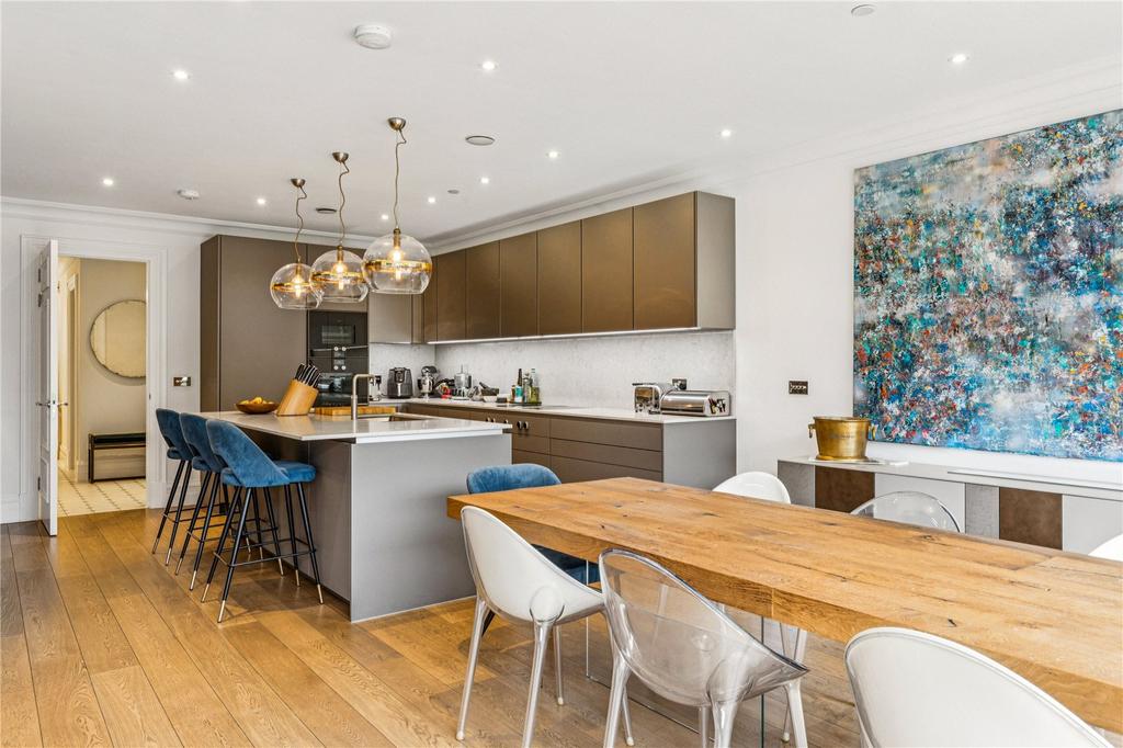 Kitchen/Dining