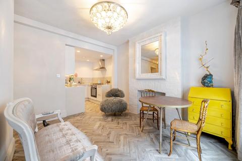 Redan Place, Bayswater, London, W2