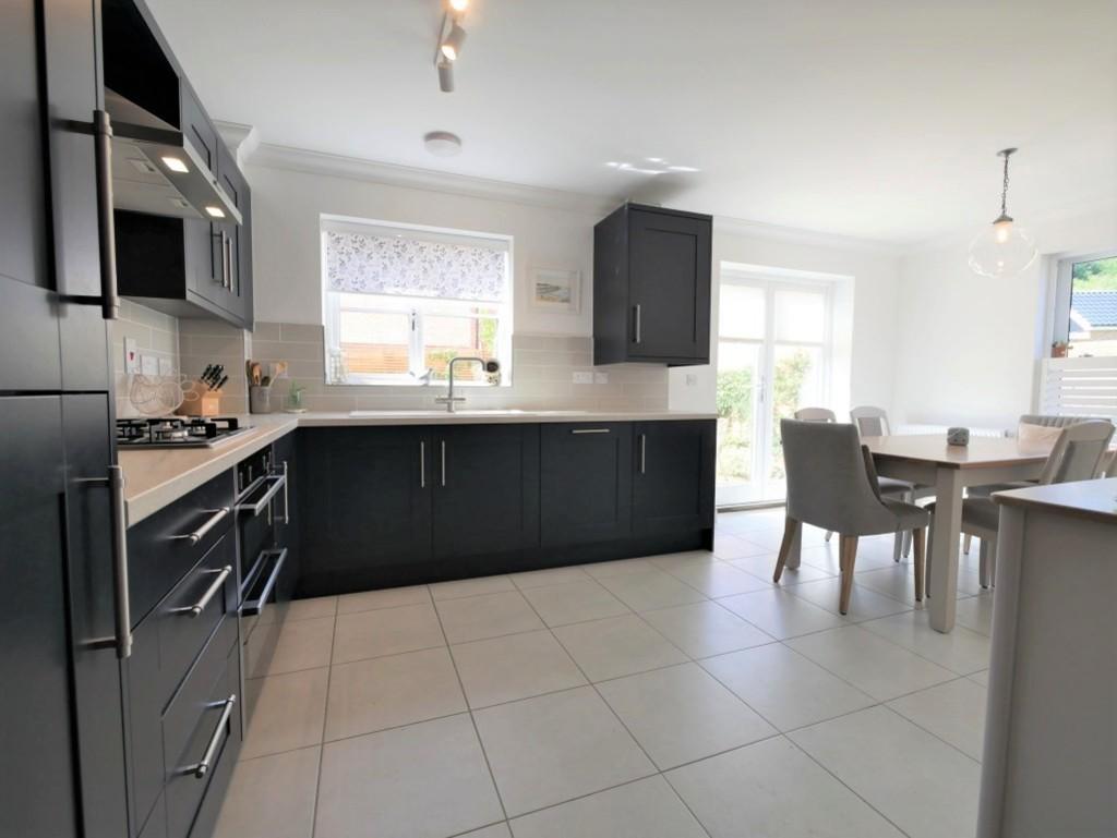 Kitchen and dining2