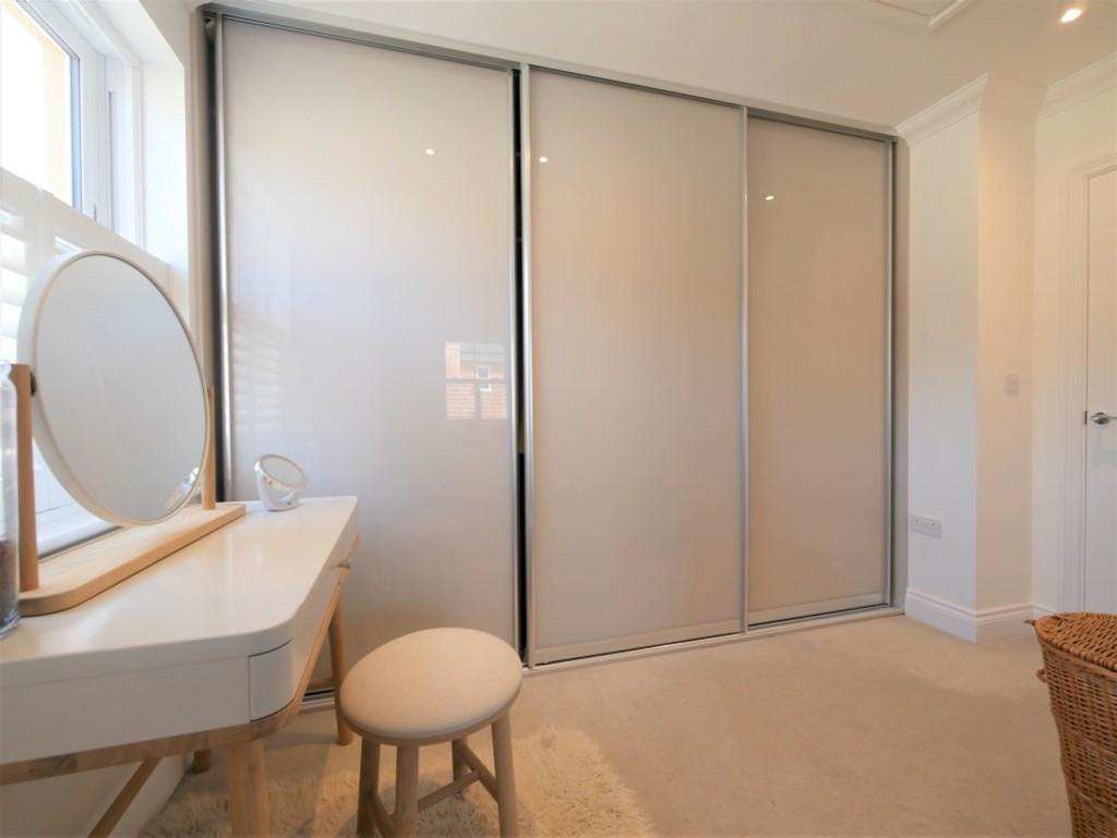 Principal bedroom dressing or bedroom4 2