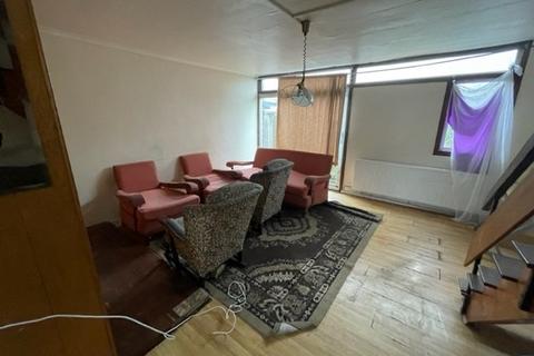 3 bedroom semi-detached house for sale, 7 Birch Close, London, SE15 4UG