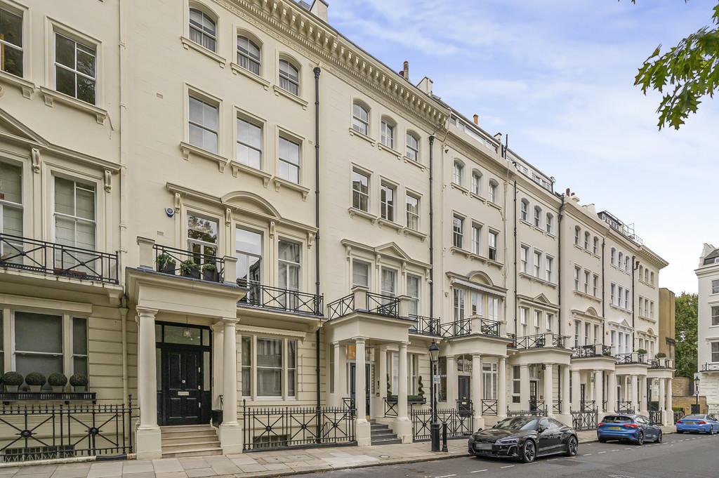 NVP 44 Ennismore Gardens 021