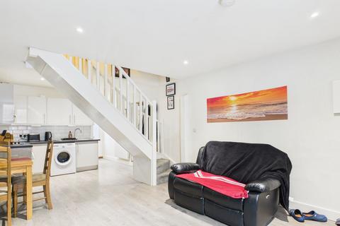 undefined, Commercial Road, Grantham NG31