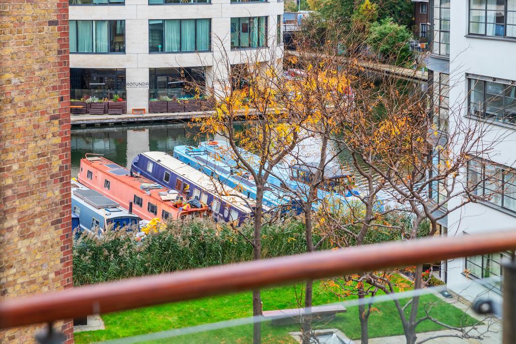 Ice Wharf 22