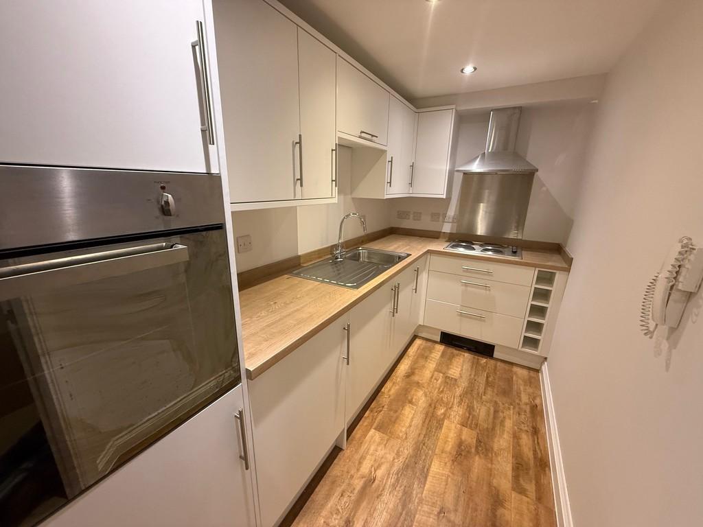 Kitchen 1