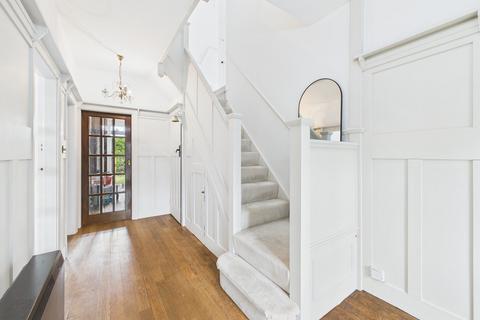 4 bedroom detached house for sale, Glenfield Road, Leicester LE3