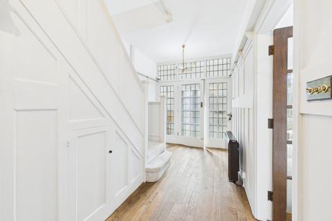4 bedroom detached house for sale, Glenfield Road, Leicester LE3