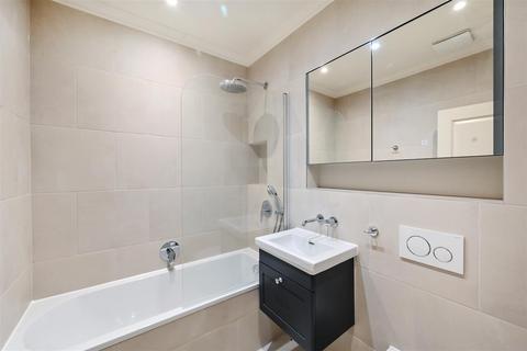 2 bedroom apartment to rent, Queensway, London