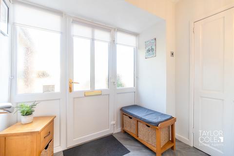 3 bedroom semi-detached house for sale, Broomfield Avenue, Fazeley