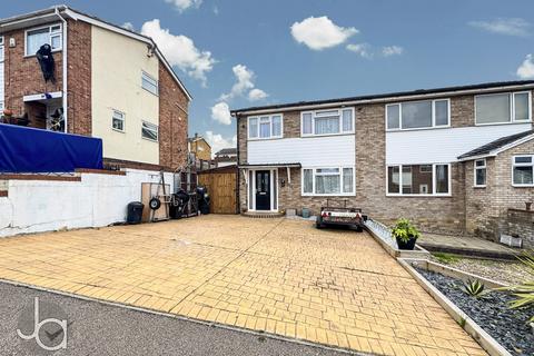 3 bedroom semi-detached house for sale - Briardale Avenue, Harwich CO12