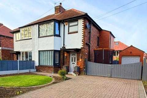 3 bedroom semi-detached house for sale, Newlands Park Crescent, Scarborough YO12