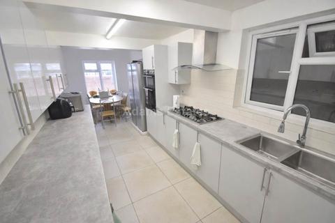 undefined, Radstock Road, Reading