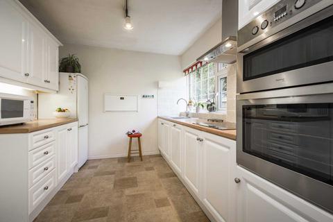 undefined, Great Bounds Drive, Southborough, Tunbridge Wells (no chain)