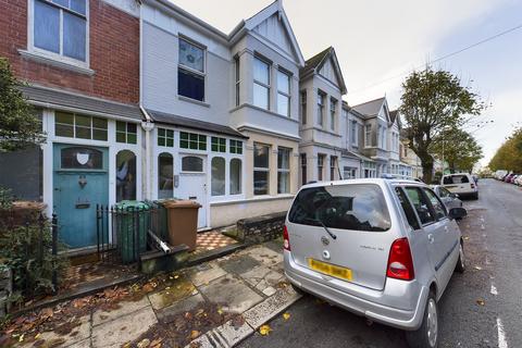 College Avenue, Plymouth PL4