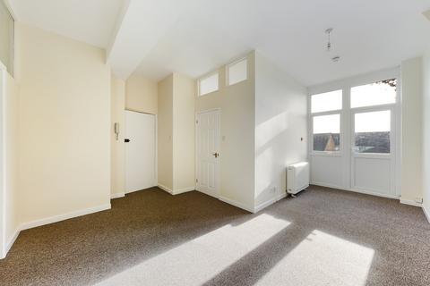 1 bedroom flat to rent, College Avenue, Plymouth PL4