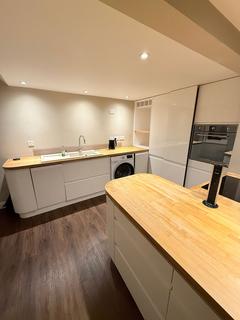 undefined, Monro Drive, Guildford GU2