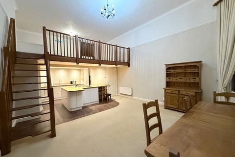 undefined, Monro Drive, Guildford GU2