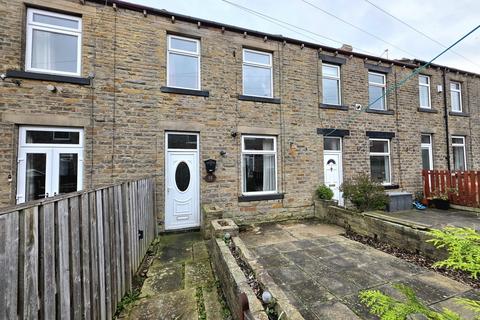 2 bedroom terraced house to rent, Beechfield Terrace, CLECKHEATON, West Yorkshire