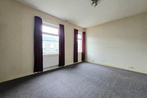 2 bedroom terraced house to rent, Beechfield Terrace, CLECKHEATON, West Yorkshire
