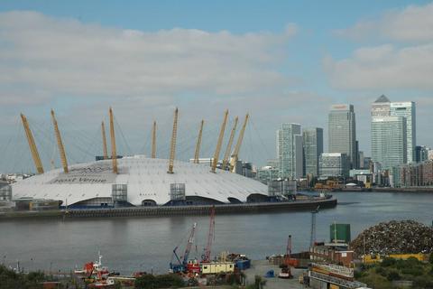 2 bedroom flat to rent, Hanover Avenue, Docklands, London, E16